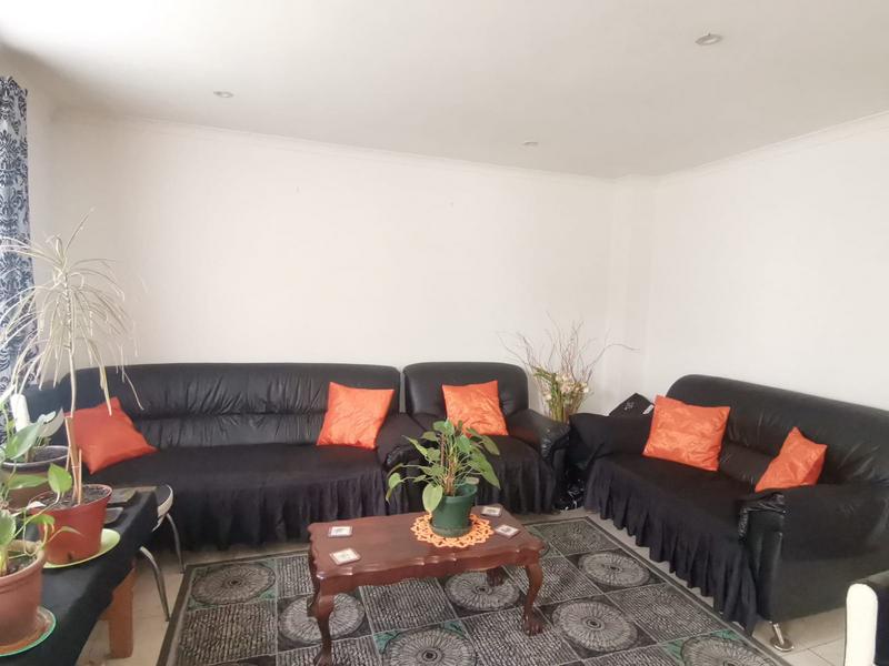 7 Bedroom Property for Sale in Goodwood Estate Western Cape